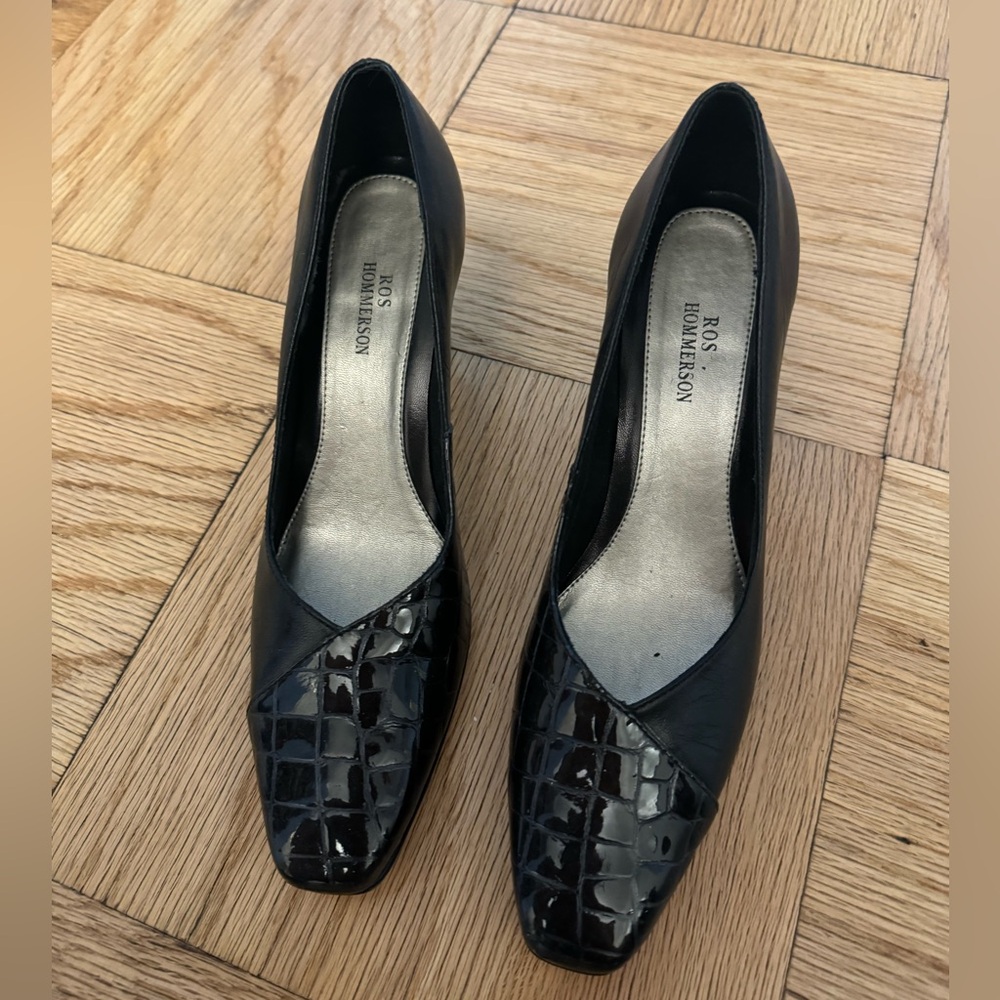 Ros Hommerson Cynthia Black Pumps